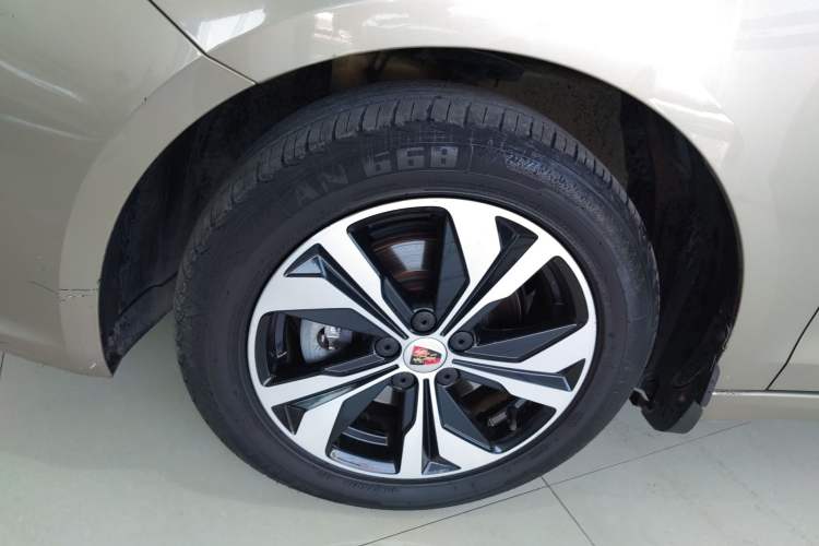 Used Roewe 360 2017 1.5L Automatic Luxury Edition
