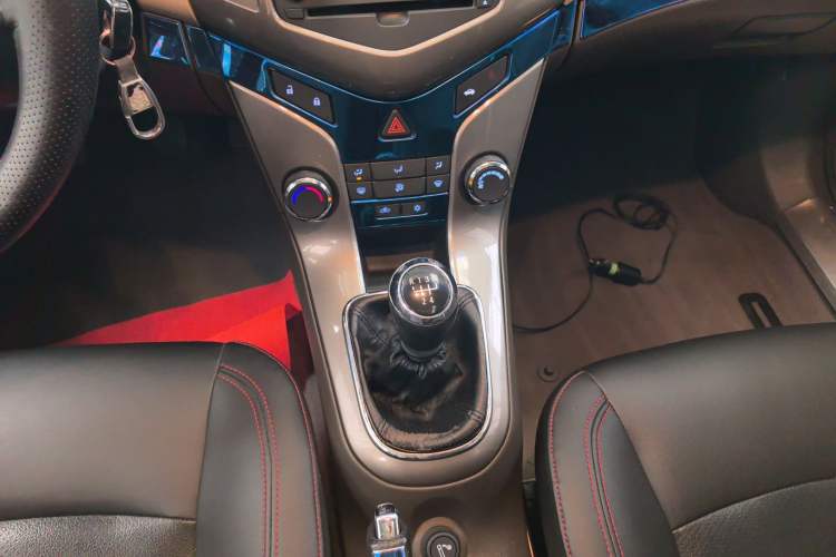 Used Chevrolet Cruze 2015 1.5L Classic SE MT
