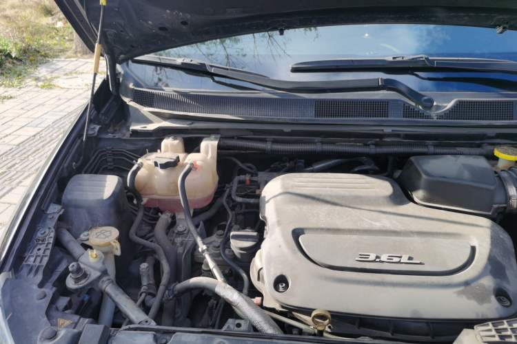 Used Chrysler Grand Voyager 2017 3.6L Premium Edition
