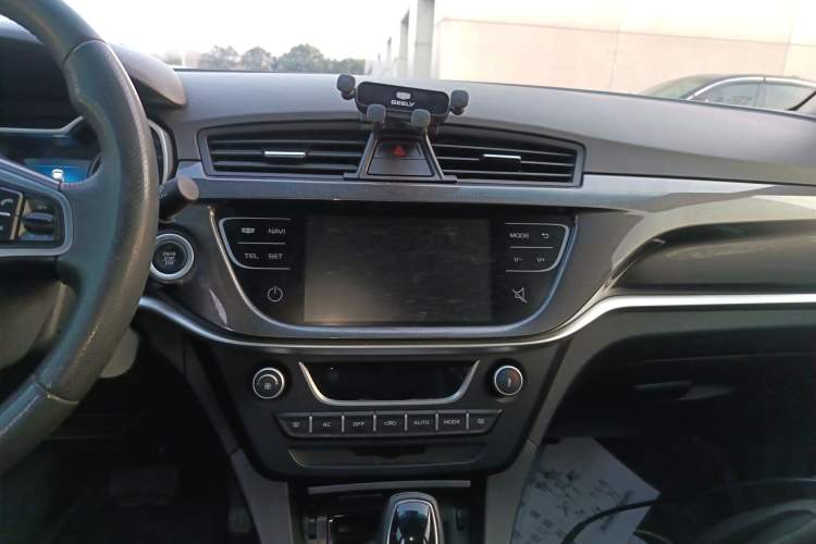 Used Geely Auto Emgrand 2017 Sedan Million Edition 1.5L CVT Upward Version
