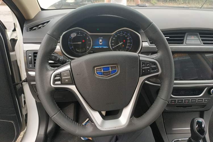 Used Geely Auto Emgrand 2017 Sedan Million Edition 1.5L CVT Upward Version
