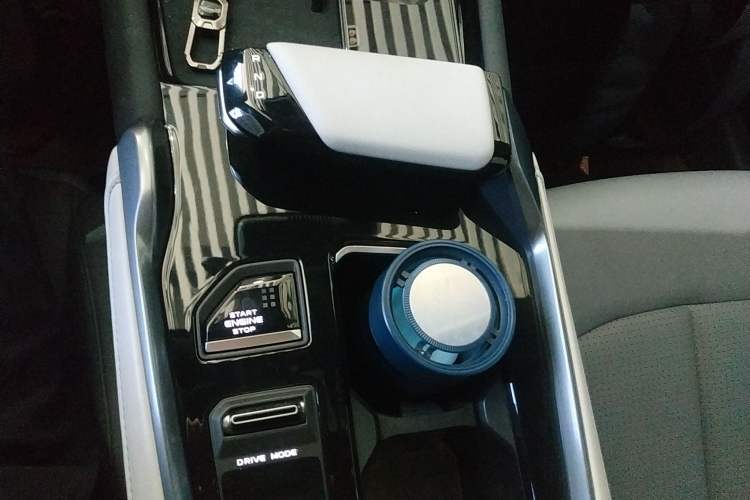 Used Changan UNI-T 2023 2nd Generation 1.5T Luxury Version
