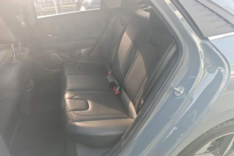 Used Hyundai Elantra 2021 1.5L CVT LUX Prestige Edition
