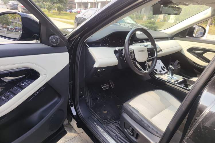 Used Land Rover Range Rover Evoque 2022 Facelifted Aurora L 249 PS R-Dynamic Luxury Edition