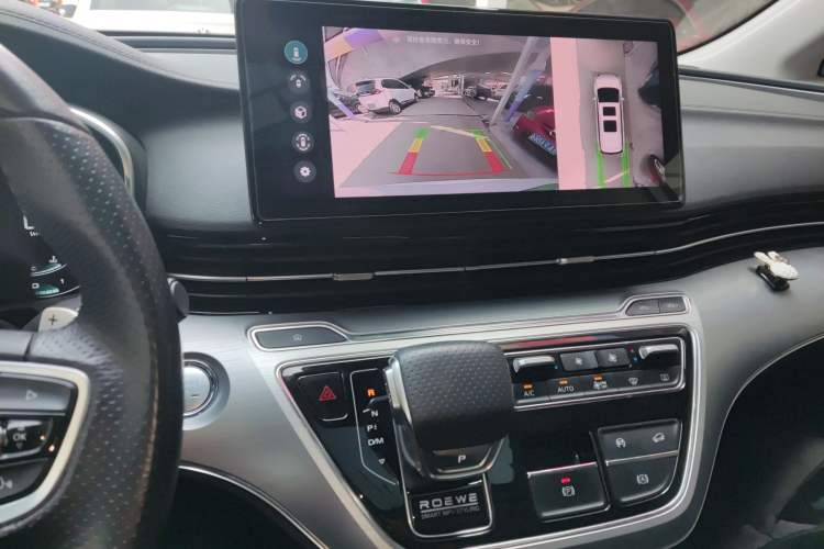 Used Roewe iMAX8 2022 400TGI Prestige Edition
