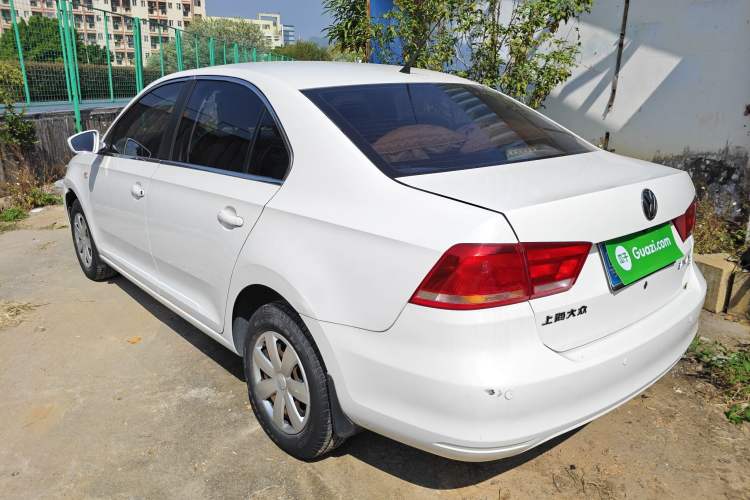 Used Volkswagen Santana 2015 1.6L Manual Fashion Edition