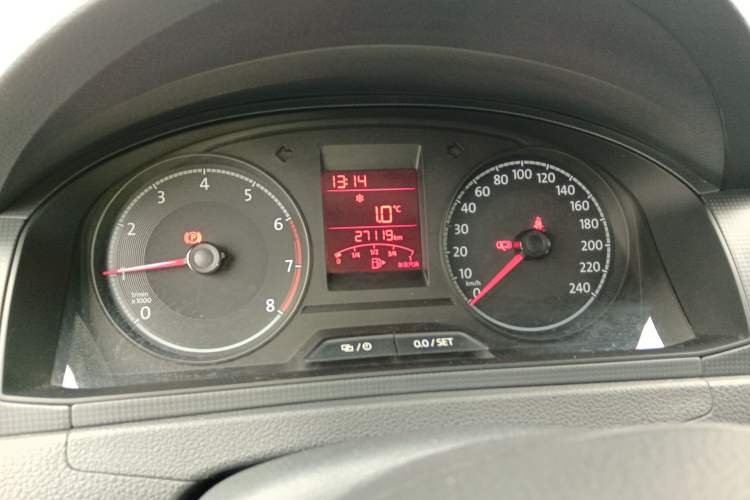 Used Volkswagen Santana 2016 1.6L Manual Fashion Edition