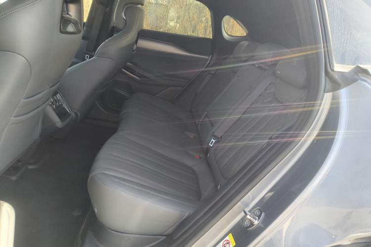 Used BYD Song L EV 2025 Intelligent Driving Version 662 km LiDAR Excellence Edition