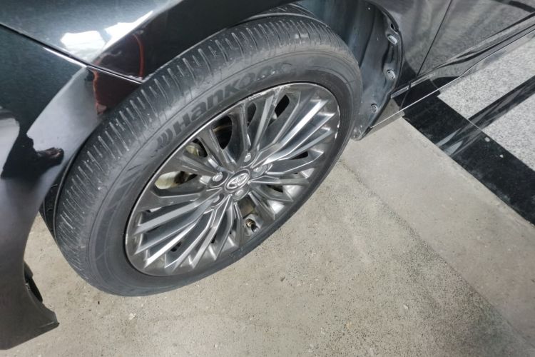 Used Toyota Avalon 2019 2.0L XLE Premium Edition China VI