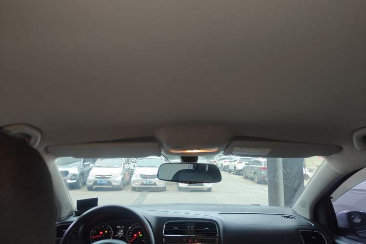 Used Volkswagen Polo 2014 1.4L Automatic Comfort Edition
