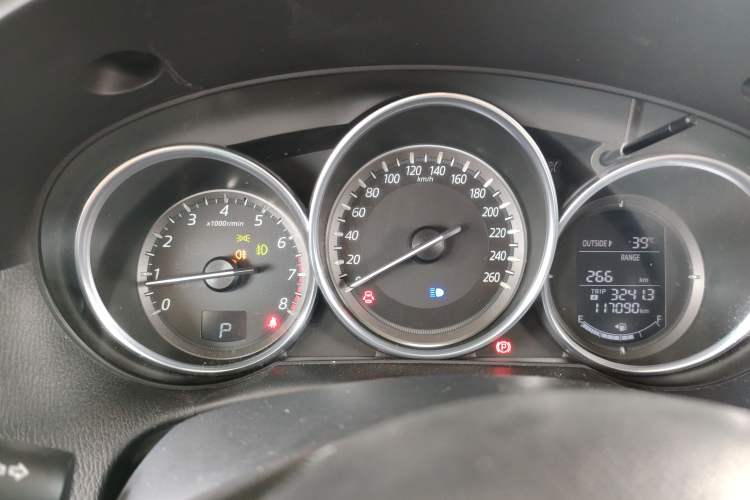 Used Mazda CX-5 2015 2.0L Automatic Two-Wheel Drive Urban Version