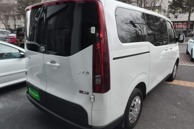 Used SAIC MAXUS Xintu V70 2025 2.0T Automatic Short Wheelbase Ultra-Low Roof Elite Edition – 5/6 Seats