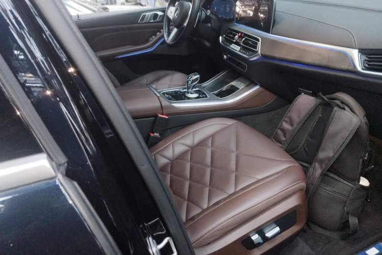 Used BMW X5 2022 Restyled xDrive 30Li Luxury Version M Sport Package
