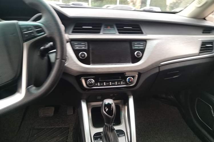 Used Geely Auto Vision X3 2017 1.5L Automatic Prestige Model
