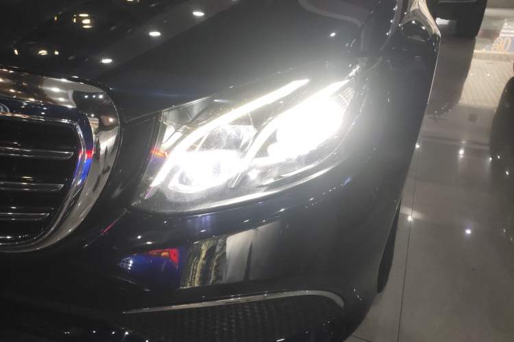 Used Mercedes-Benz E-Class 2016 E 300 L Stylish Model
