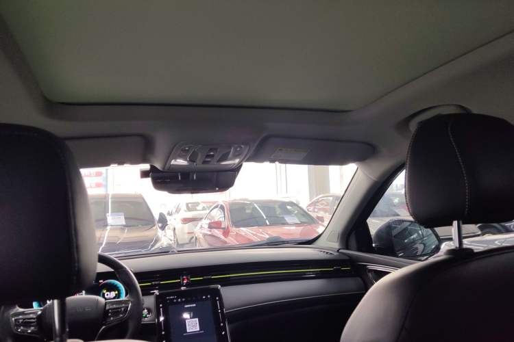 Used Roewe RX5 2021 PLUS 330TGI Automatic National Trend Intelligent Deluxe Edition
