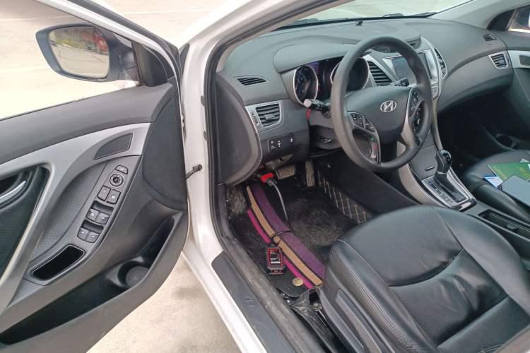 Used Hyundai Elantra (5th Generation / Langdong) 2016 1.6L Automatic Prestige Model