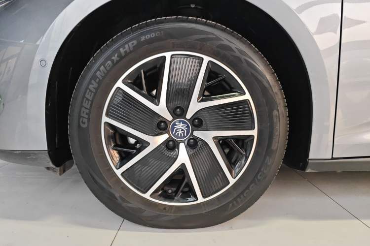 Used BYD Qin L 2025 DM-i Smart Drive 120KM Superior Model