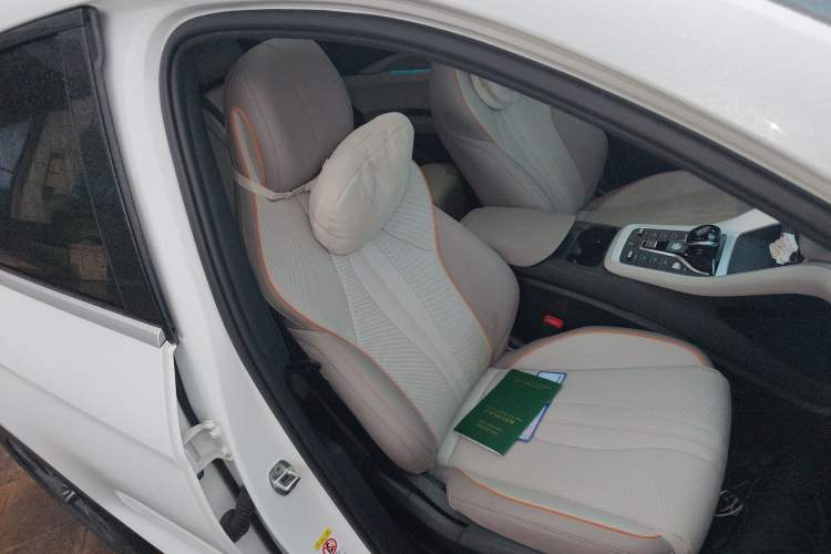 Used BYD Song Pro New Energy 2024 HONOR Edition DM-i 110KM Excellence Model
