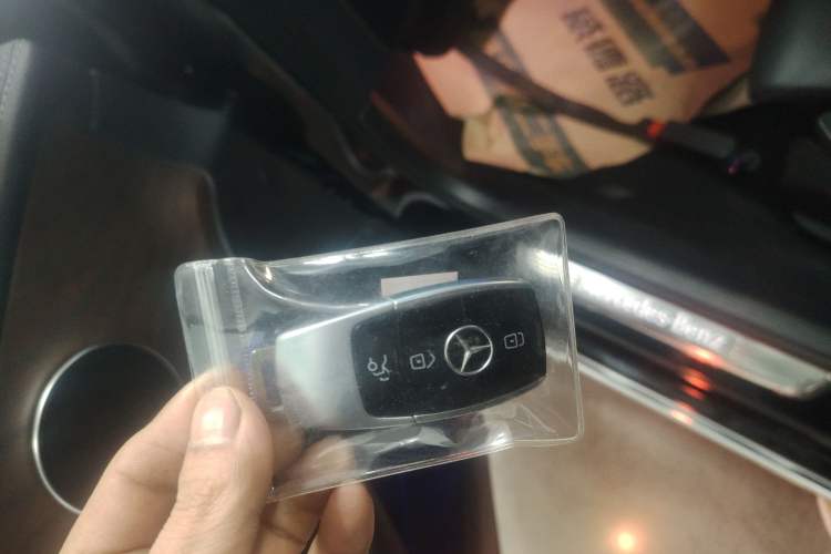 Used Mercedes-Benz E-Class 2019 E 260 L
