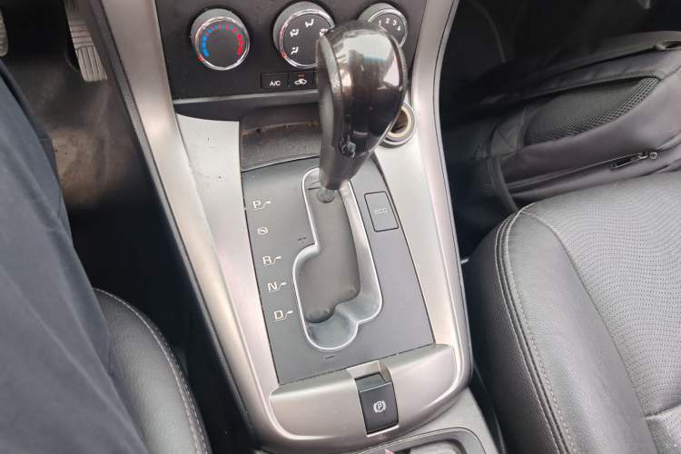 Used Chevrolet Captiva 2015 2.4L Two-Wheel Drive Urban Version 7 Seats
