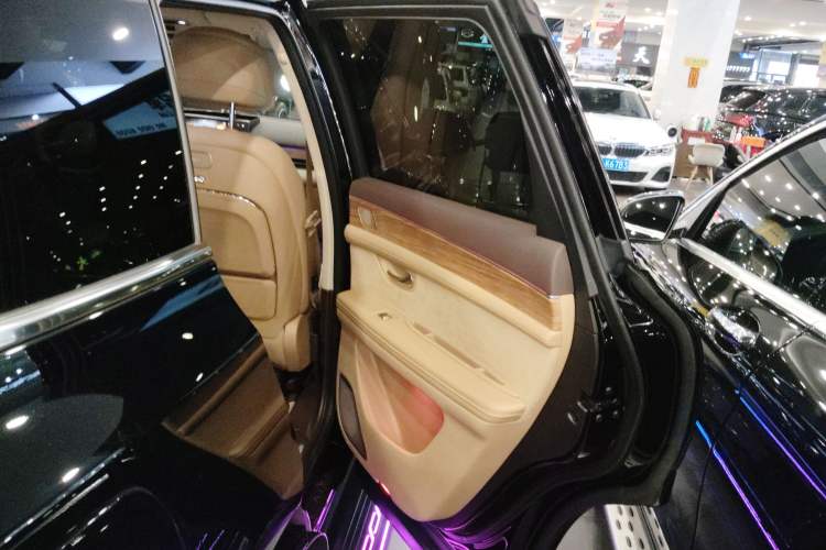 Used Hima AITO M7 2024 1.5T Intelligent Driving Rear-Drive Max Edition 6 Seats
