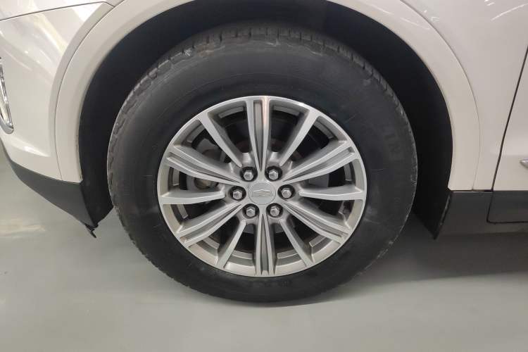 Used Cadillac XT5 2018 28T Four-Wheel Drive Luxury Model
