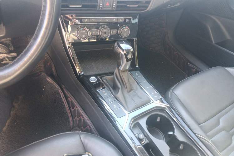 Used Volkswagen Passat 2019 330TSI Elite Edition China VI