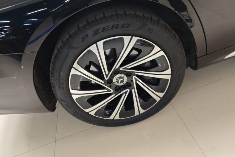 Used Mercedes-Benz E-Class 2025 E 300 L Luxury Model