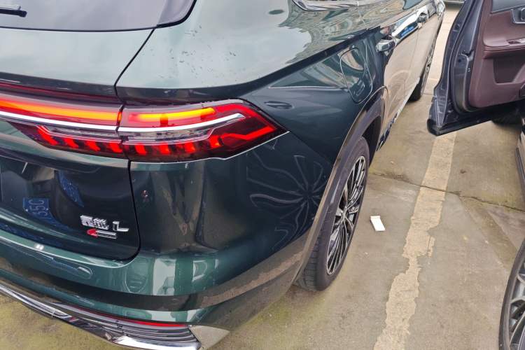 Used Geely Auto Monjaro L 2025 Dongfang Yao 2.0TD Automatic All-Wheel-Drive Wangyue Edition
