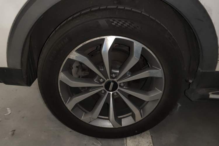 Used Wey VV6 2018 2.0T Two-Wheel-Drive Ultra-Luxury Version China V Standard