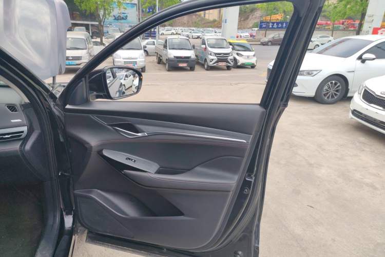 Used Changan CS75 PLUS 2022 1.5T Automatic Luxury Model
