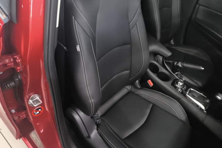 Used Mazda Mazda 3 Axela 2016 Sedan 1.5L Automatic Luxury Model