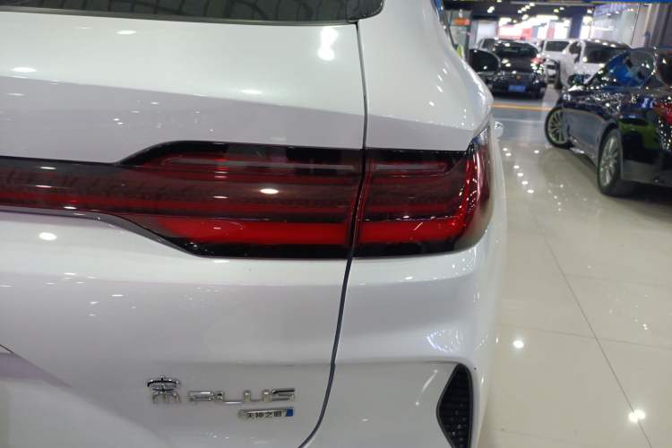 Used BYD Song PLUS New Energy 2025 DM-i 160KM Flagship Model
