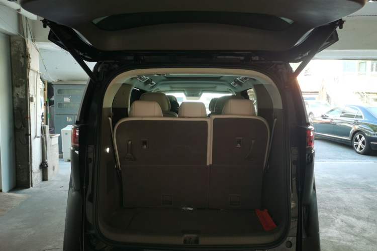 Used Denza D9 2022 DM-i 970 Four-Wheel Drive Prestige Model