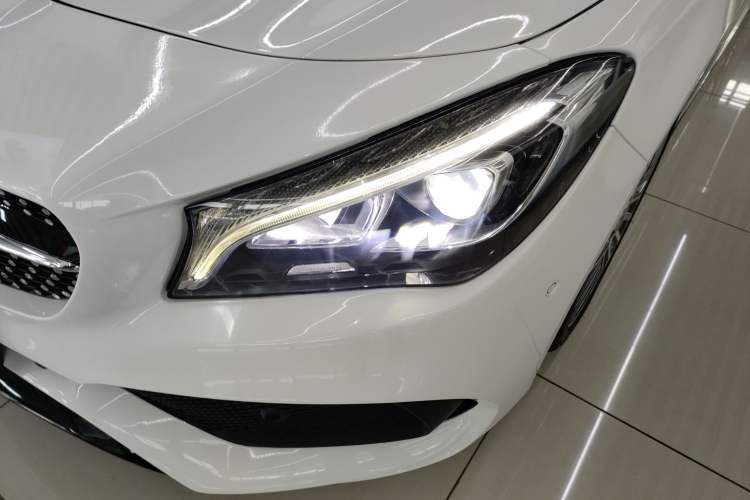 Used Mercedes-Benz CLA 2018 CLA 220 4MATIC
