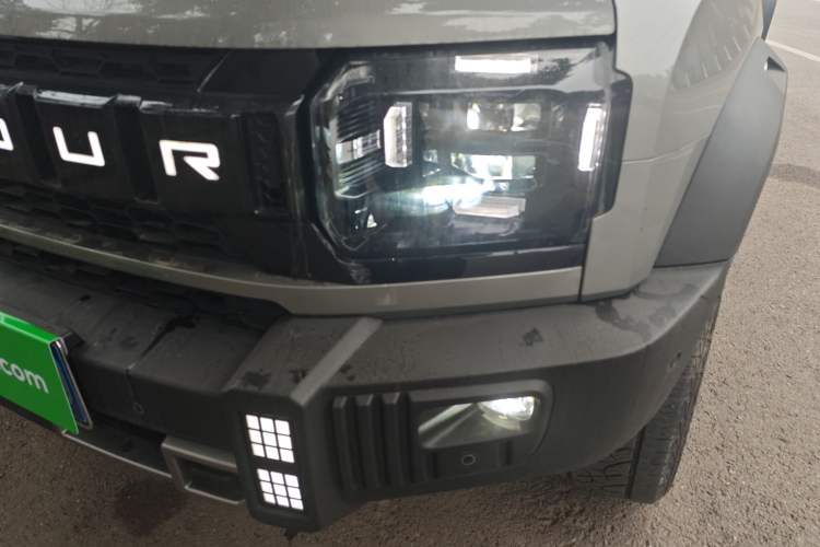 Used JETOUR Traveler 2023 2.0T All-Wheel Drive Conquer PRO
