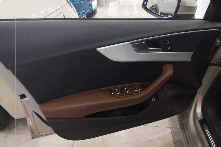 Used Audi A4L 2017 40 TFSI Sport Edition
