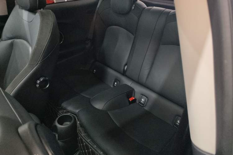 Used  MINI 2018 1.5T COOPER Artist
