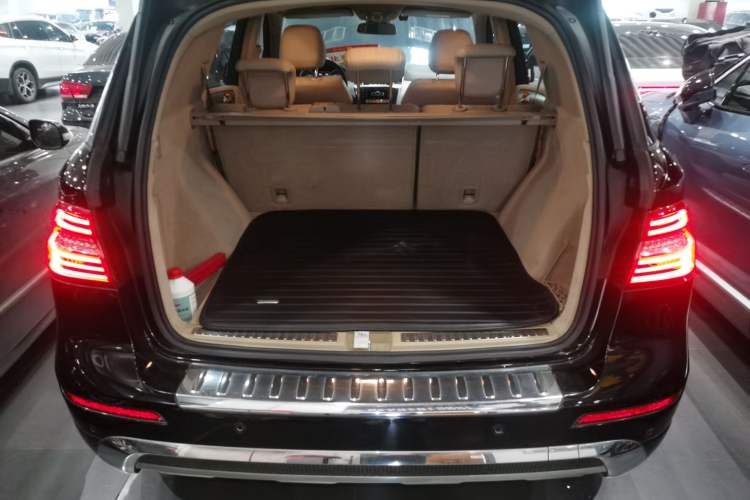 Used Mercedes-Benz M-Class 2015 ML 320 4MATIC