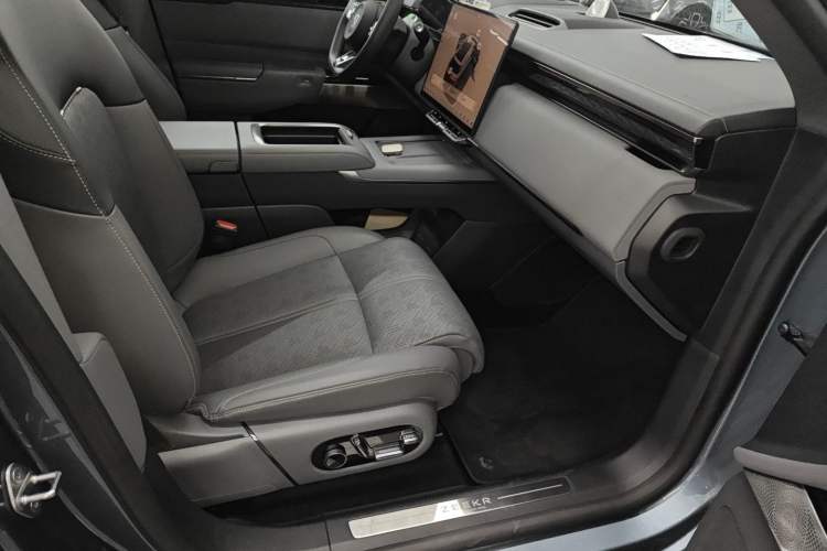 Used Zeekr 7X 2025 100kWh Long-Range All-Wheel Drive Intelligent Driving Version
