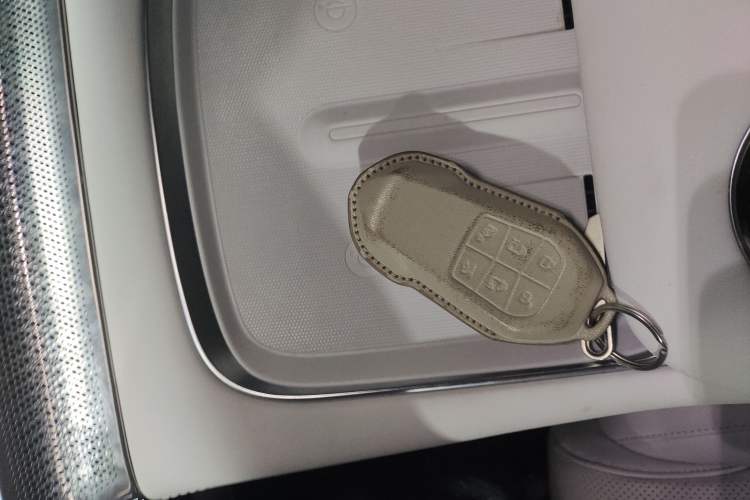 Used XPeng X9 2024 702 Ultra-Long Range Max