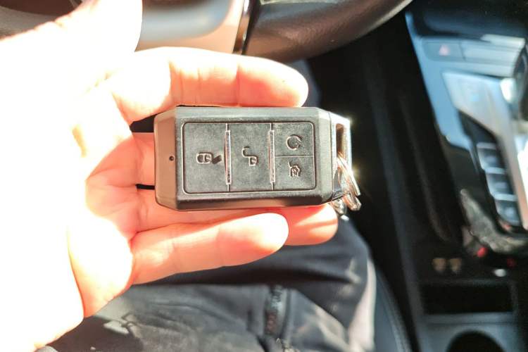 Used BYD Yuan New Energy 2019 EV535 Smart Connect Trendsetting Model
