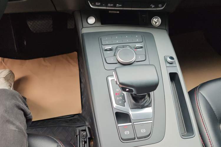 Used Audi Q5L 2018 40 TFSI Prestige Edition China V