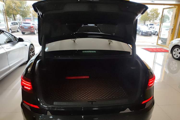 Used Volkswagen Passat 2019 330TSI Luxury Edition China VI Standard
