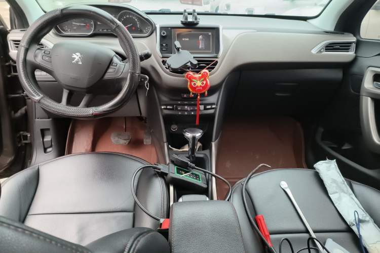 Used Peugeot 2008 2014 1.6L Automatic Fashion Edition