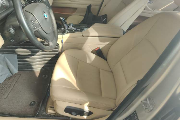 Used BMW 5 Series 2014 520Li Elegant Model