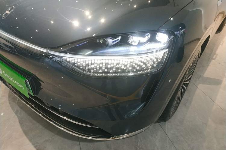 Used Hima AITO M9 2024 Range-Extended Ultra Version 52 kWh 5-Seater Model
