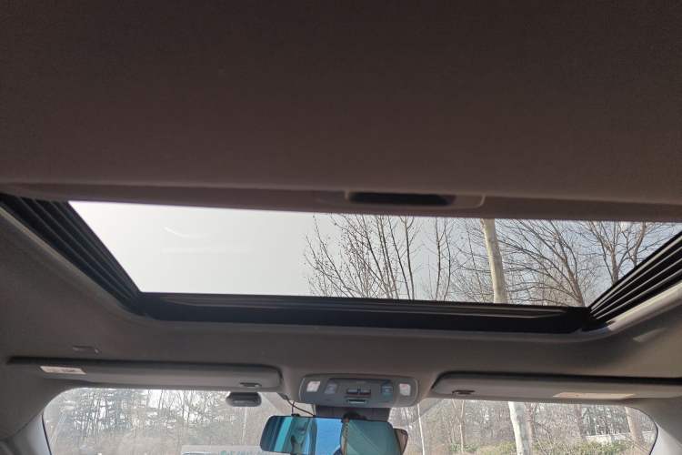 Used Toyota Granvia 2023 2.5L Hybrid Prestige PLUS Edition