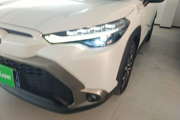 Used Toyota FRONTLANDER 2023 2.0L Smart Electric Hybrid Dual-Engine Deluxe Version
